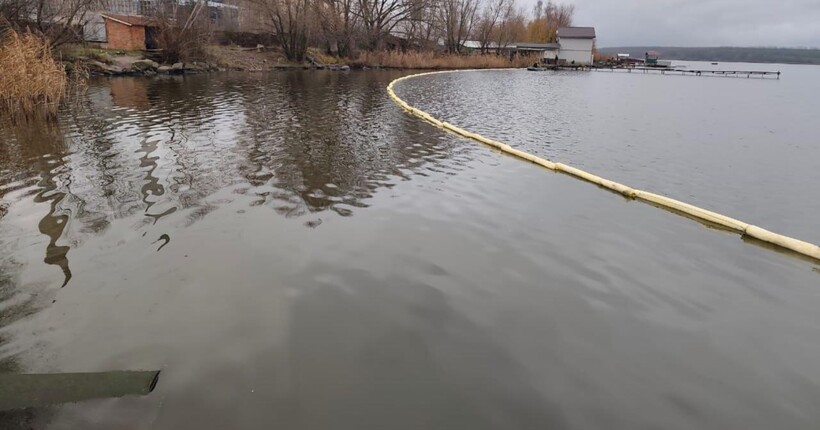 Викид мазуту в Південний Буг: на Ладижинській ТЕС проведені невідкладні обшуки