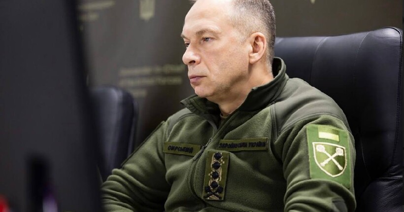 Сирський про Покровськ та Мирноград: міста не в оточенні, оборона триває