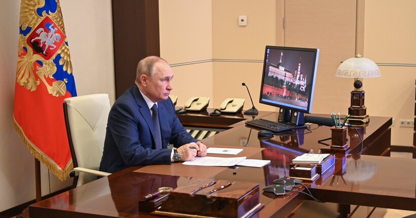 Путін анонсував блокування дзвінків в росію з 