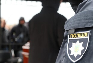 У передмісті Львова дрон влучив у приватний будинок: поліція встановлює обставини