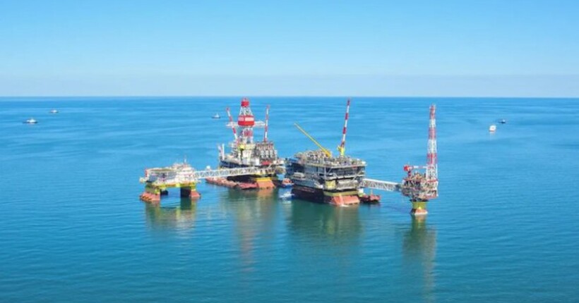 Українські дрони уразили російську нафтовидобувну платформу в Каспійському морі