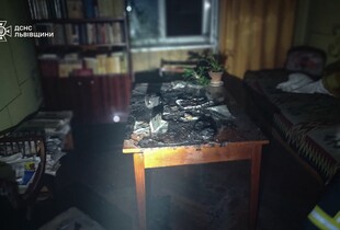 У Львові спалахнула пожежа через свічку, яку залишили без нагляду: постраждала жінка
