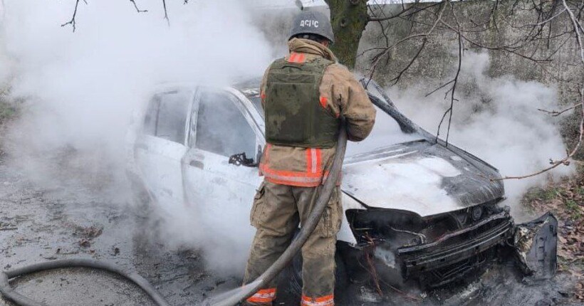 Росіяни обстріляли Дніпропетровщину: пошкоджено підприємство та заклад освіти
