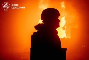 Понад 450 ударних дронів та 30 ракет запустила росія по Україні цієї ночі – Зеленський 