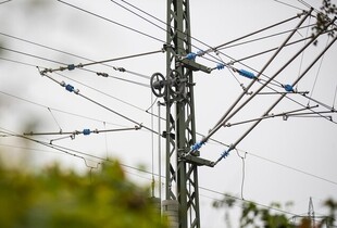 В більшості регіонів 15 грудня діятимуть графіки відключень світла - 