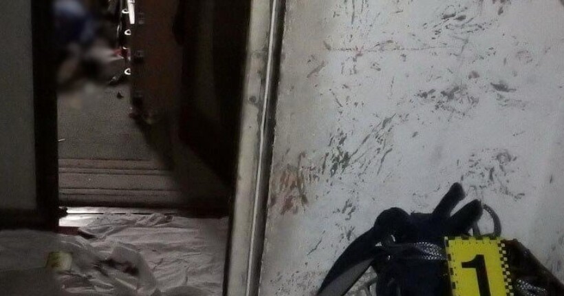 У Києві затримали чоловіка, який убив 89-річну бабусю і намагався вбити матір