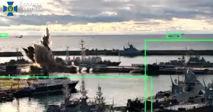 Підводні дрони СБУ вперше уразили російський підводний човен (відео)