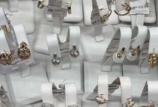 БЕБ викрило в Одесі мережу з продажу ювелірних прикрас під виглядом відомих брендів