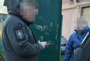 ДБР викрило схему фейкових виплат у військовій частині на Київщині на 15,5 млн грн