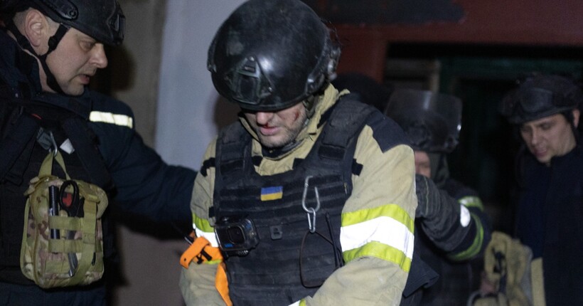 У Дружківці росіяни атакували FPV-дроном рятувальників (фото)