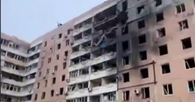 Окупанти вдарили по Запоріжжю: прилетіло по багатоповерхівці і обʼєкту інфраструктури