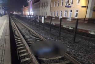 У Вінниці на вокзалі під поїздом загинула 18-річна студентка