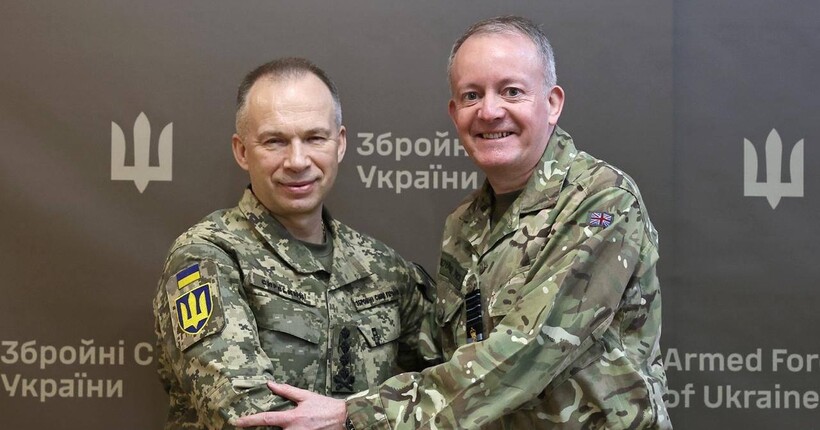 Сирський зустрівся з начальником Штабу оборони Великої Британії: про що говорили