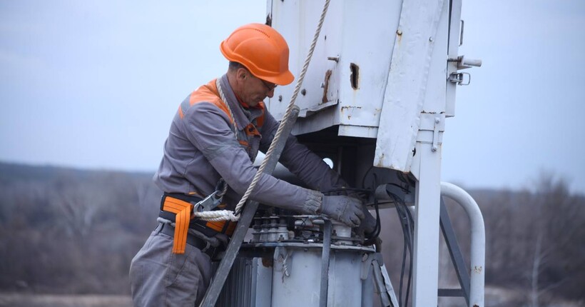 Армія рф обстріляла енергооб'єкти: Міненерго повідомило про аварійні відключення електрики