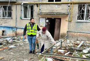 У Києві дрон поцілив у багатоповерхівку: поранено п'ятеро людей