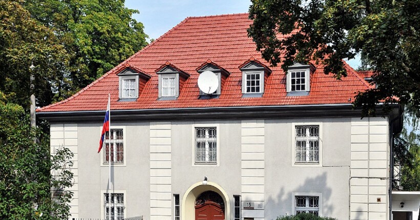 росія використовує дипломатичний статус як елемент гібридної війни - ЦПД