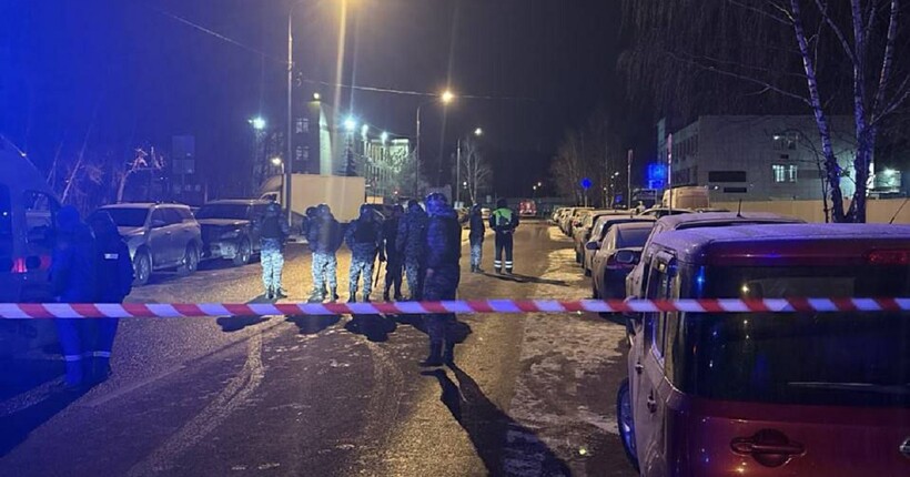 У Москві вночі підірвали авто поряд з відділком поліції: є загиблі