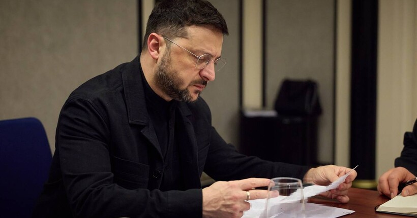 Питання територій: Зеленський пояснив, в якому випадку потрібен референдум