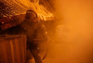 Росіяни вдарили ракетою по Тростянцю: пошкоджені квартири та офіси