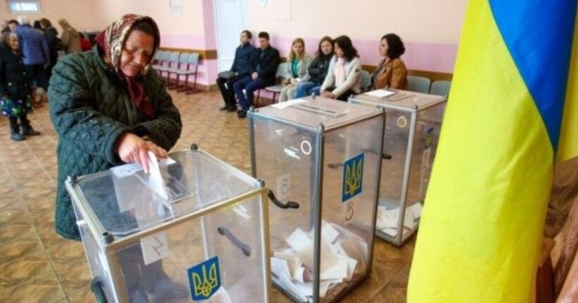 Вибори в Україні можуть пройти одночасно з референдумом