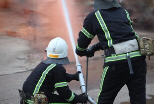 Уламки ракети рф впали на кладовище в Черкасах: пошкоджена Алея Героїв