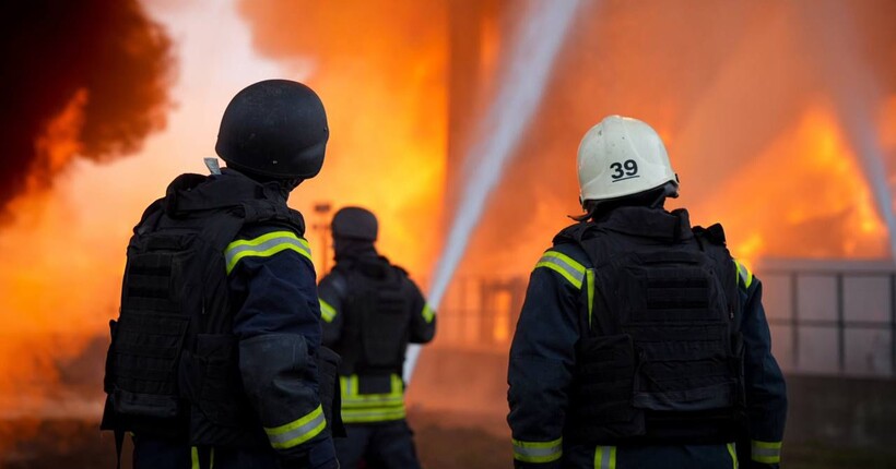Окупанти вдарили по обʼєкту критичної інфраструктури Чернігова: є постраждалий
