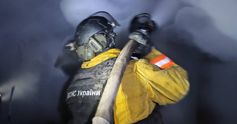 Росіяни КАБом влучили у приватний будинок на Запоріжжі: загинула людина