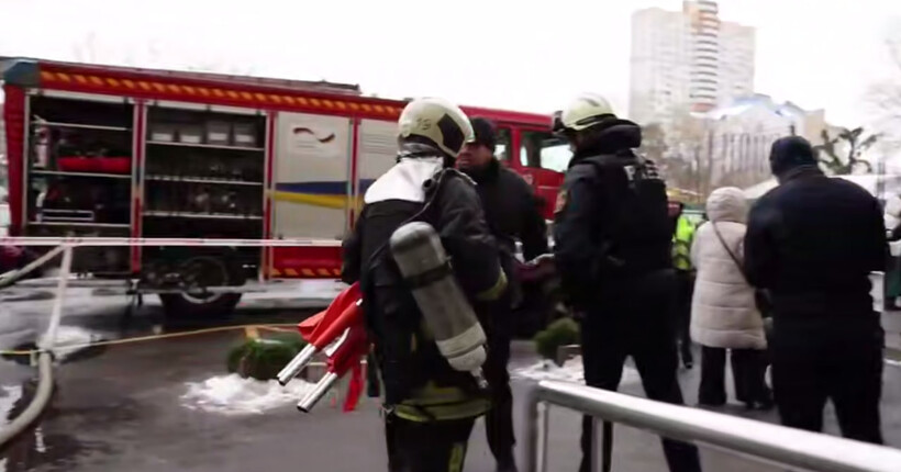 У Києві через російський обстріл пошкоджено понад 10 багатоповерхівок