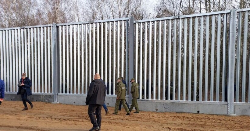 Польща побудує лінію укріплень від дронів на кордоні впродовж двох років