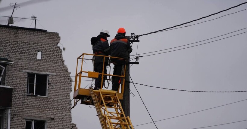 Через негоду знеструмлені споживачі у 215 населених пунктах – Міненерго 