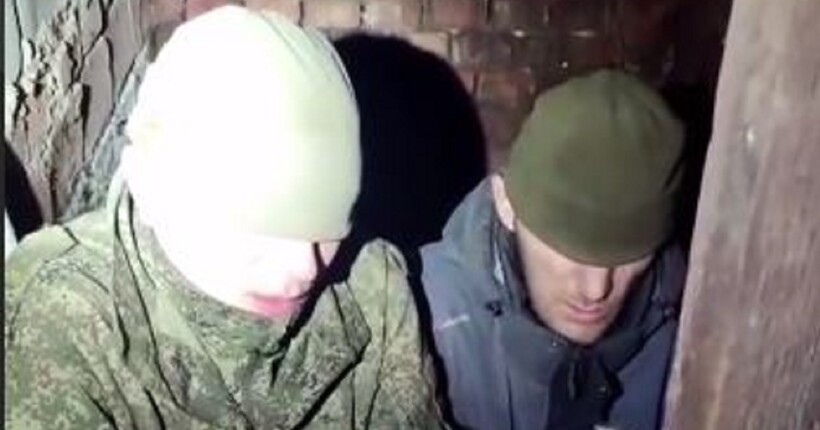 Українські військові за допомогою дронів змусили окупантів здатися в полон