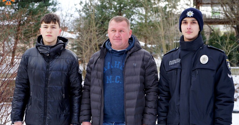 У Коломиї небайдужі врятували чотирьох дітей, які провалилися під лід