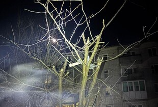 Росіяни запустили дрон в житлову багатоповерхівку на Сумщині: зафіксовано чотири вибухи