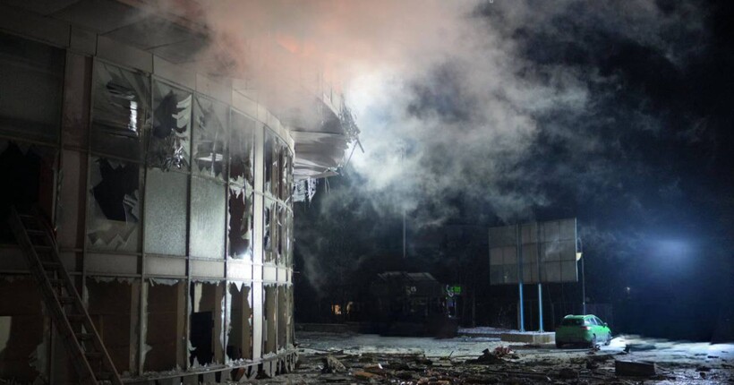 Атака по Запоріжжю: Федоров розповів про наслідки влучань дронів в центр міста