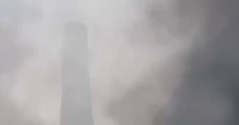 Росіяни обстріляли Херсон: пошкоджено об'єкт теплогенерації, є загиблий