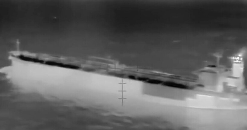 Удари по НПЗ, танкерах і портах: грудень був рекордним за атаками України по енергетиці рф