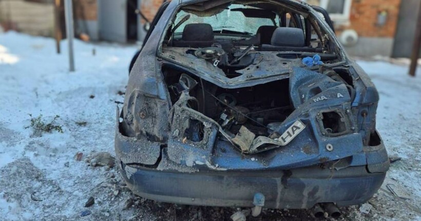 Російські дрони обстрілюють Сумщину: є постраждалий, знищено автівку