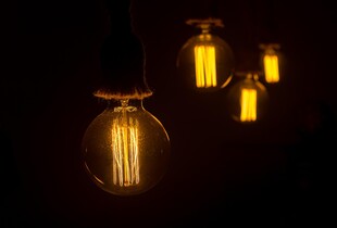 Славутич повністю знеструмлено: рф ракетами і дронами атакувала енергооб’єкти