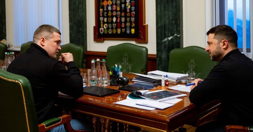 Зеленський обговорив з Федоровим зміни у Мінобороні: керівник Мінцифри змінить посаду