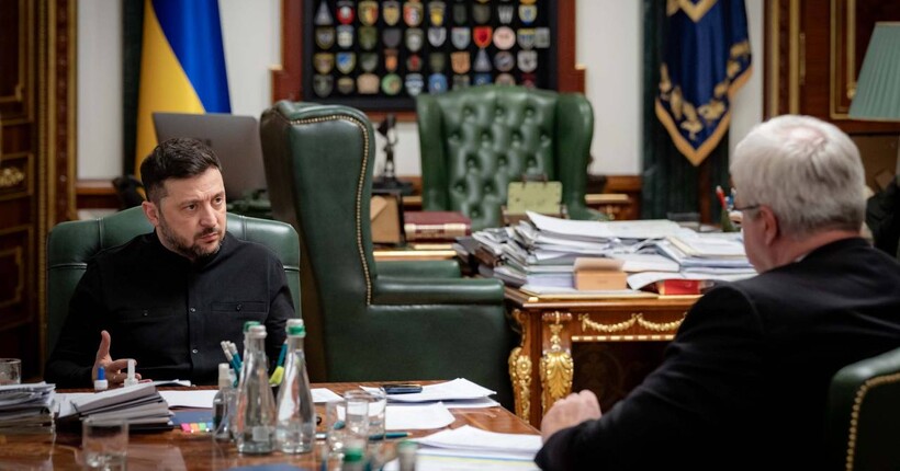 Зеленський анонсував зміни в дипкорпусі і нового першого заступника голови МЗС