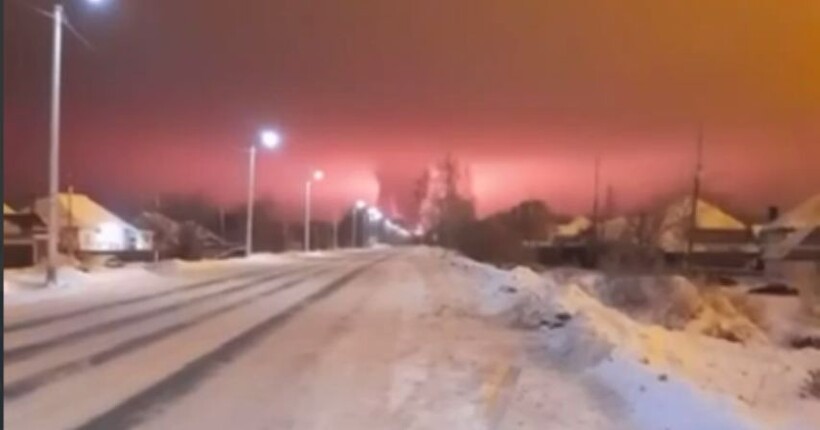 Невідомі дрони атакували нафтовий об'єкт в Усмані Липецької області рф (відео)