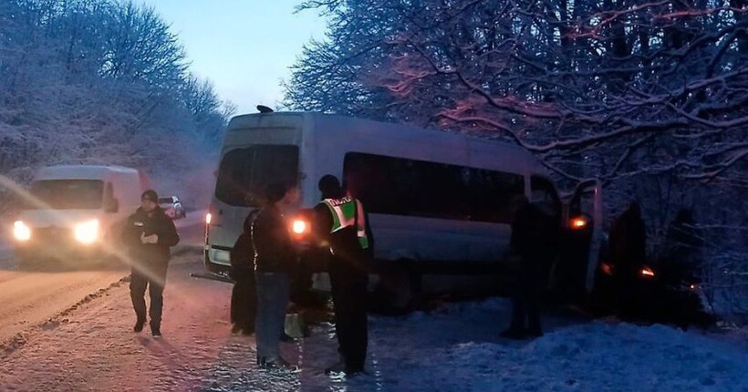 В ДТП на Харківщині постраждали 18 людей: подробиці аварії