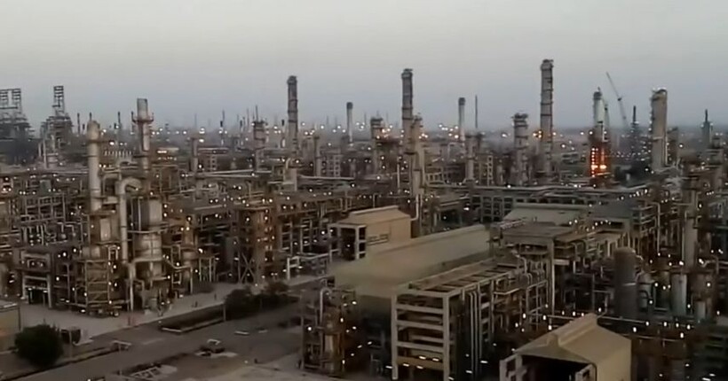 Найбільший НПЗ Індії призупинив імпорт російської нафти