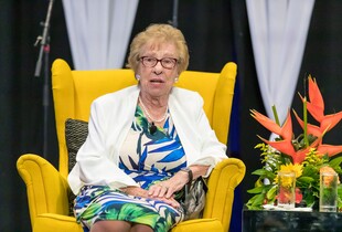 У Лондоні померла зведена сестра Анни Франк, яка пережила Голокост