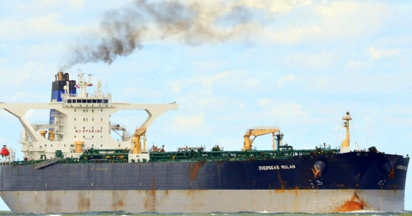 Путін направив флот на порятунок свого танкера, який переслідують США