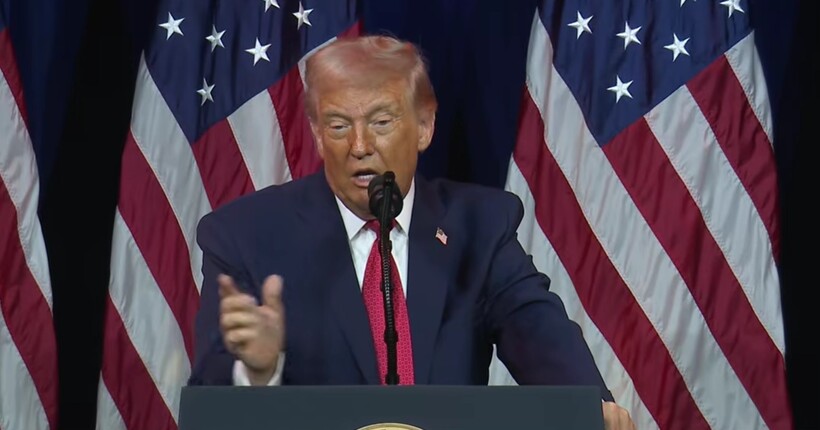 Трамп поділився сімейною історію, як Меланія реагує на його танці