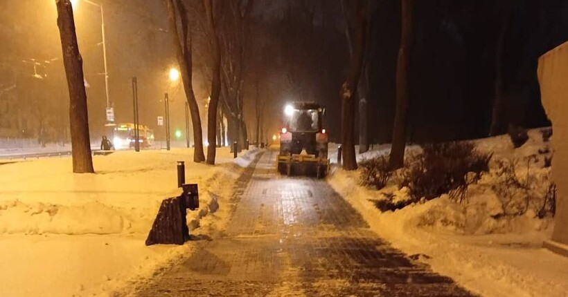 Негода в Україні: штормовий вітер та завірюхи накриють 18 областей