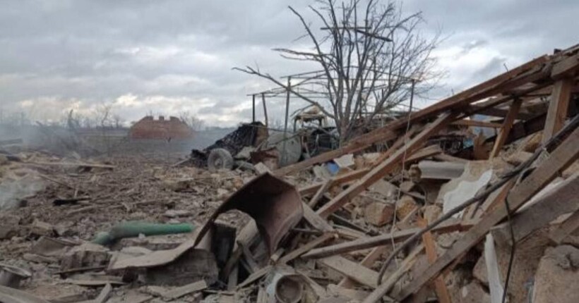 росія вдарила КАБами по Запорізькому району: поранена жінка