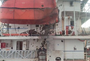 Росіяни знову атакували цивільні судна: уражено два кораблі