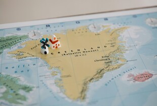 Трамп хоче Гренландію, щоб запобігти її захопленню Китаєм чи росією - Білим дім